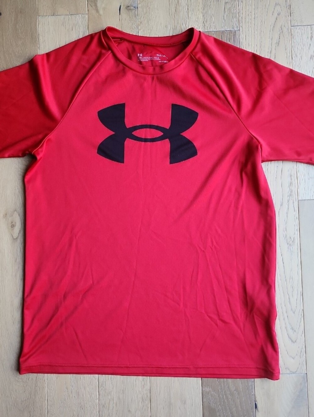 Boys Under Armour T-shirt, size large
